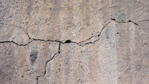 concrete wall with cracks